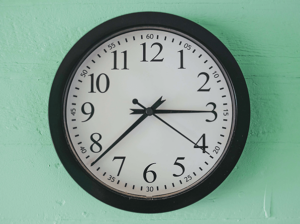 Non-Ticking Wall Clock Silent Battery Operated